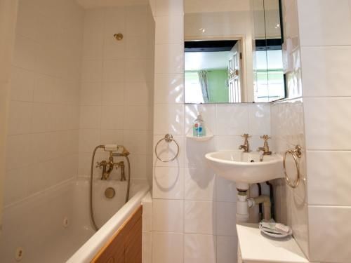 The Witney Guest House Экстерьер фото